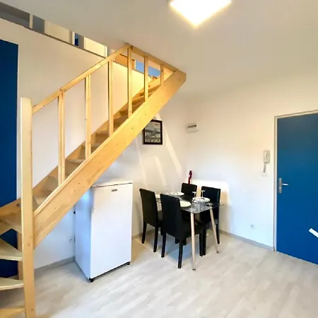 Super Duplex Du Bord D'allier Apartmán *